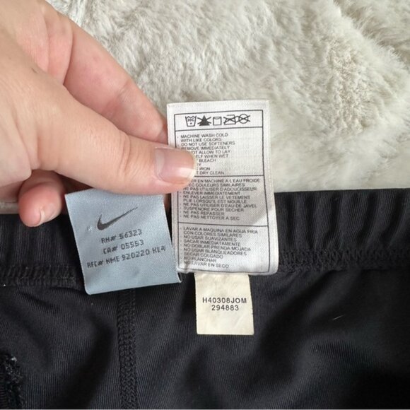Nike | Black Dri-fit Jogger Leggings | Size Large (12-14) - Picture 6 of 10